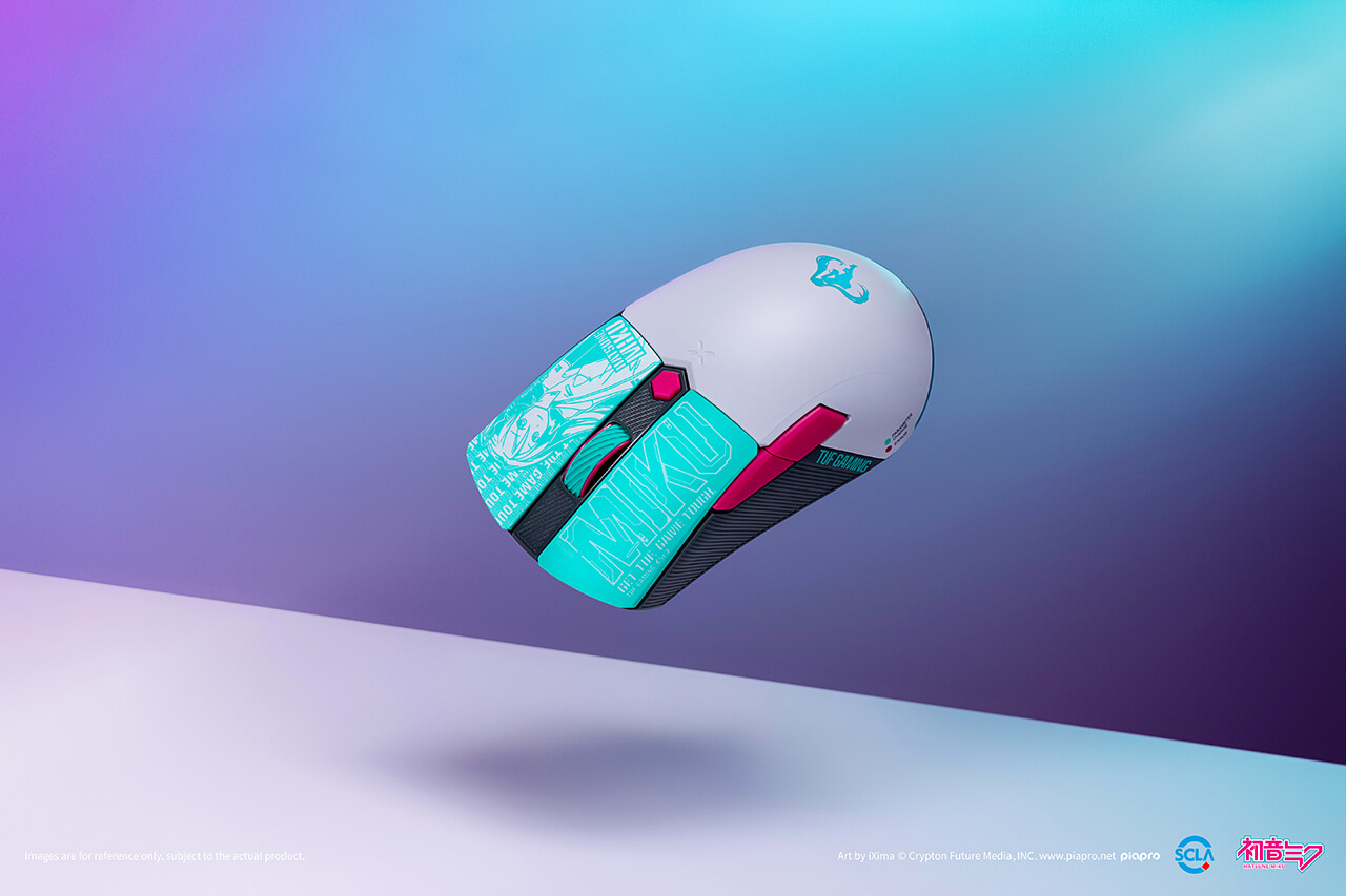 TUF Gaming Mini Wireless Mouse 無線滑鼠在桌面上的正面視圖。