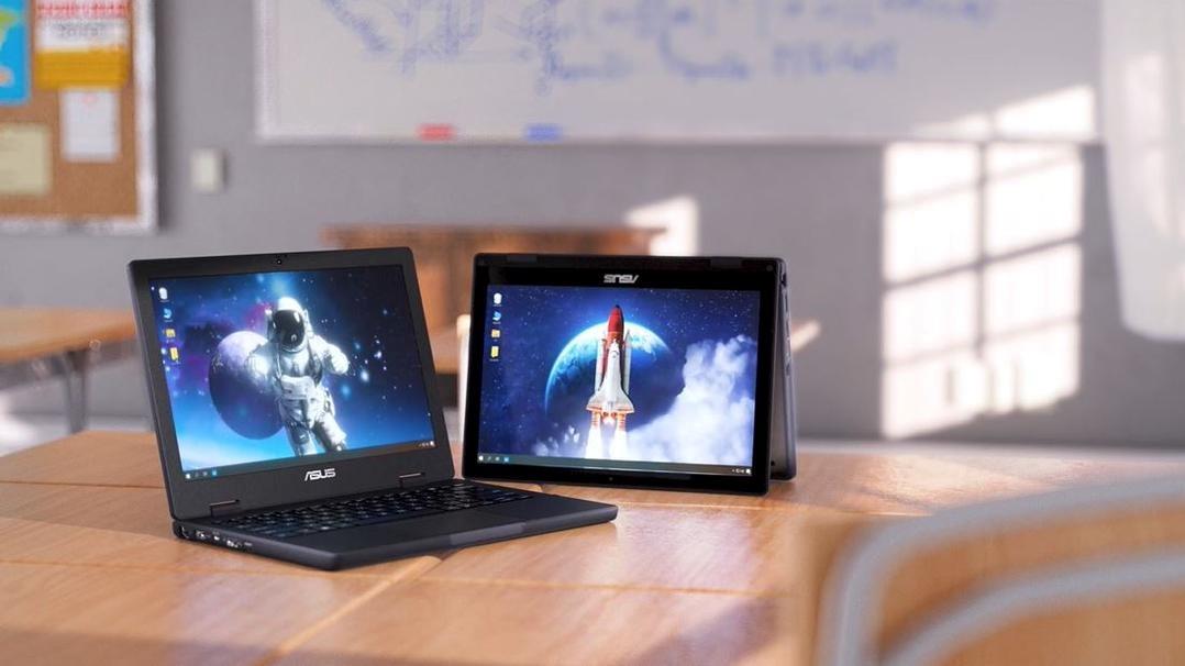 ASUS BR Series laptops in a classroom